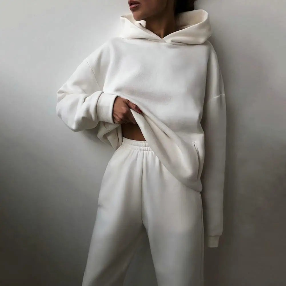 Fashionably Relaxed: Cozy Tracksuit Set